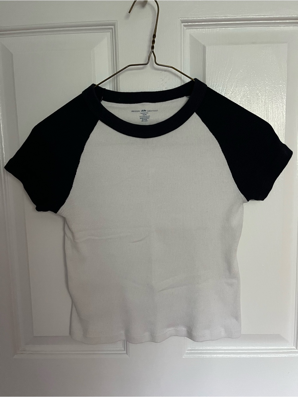 Brandy Melville Ribbed Bella Baby Tee